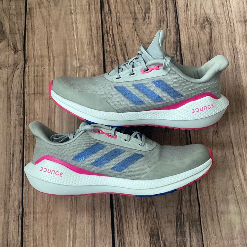 Adidas sneakers/4Y